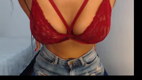 Isabella online show from December 23, 6:11 am