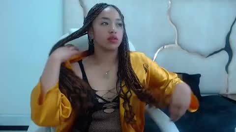 isabellrodriguez18 online show from January 22, 7:03 am