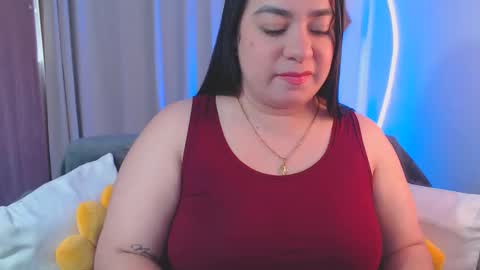 Isa online show from March 31, 7:03 pm