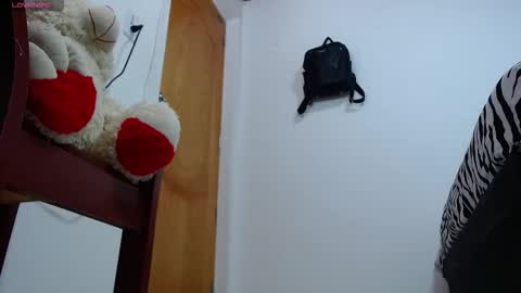 isadora online show from November 15, 6:59 pm