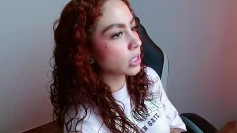 Snapshot of isadoraelite16 chatting on June 2, 8:44 pm ISADORA online show from June 2, 8:44 pm