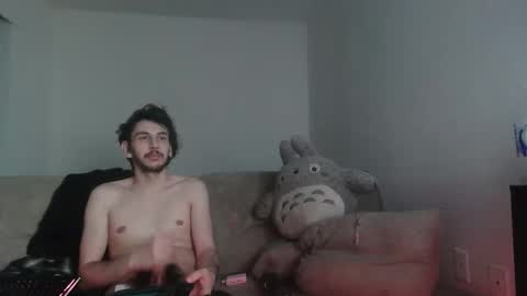 isaiahf24 online show from April 20, 2:42 pm