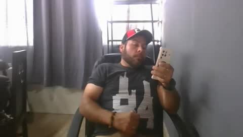 The sweetest online show from April 20, 6:42 pm