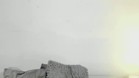 isameow online show from January 14, 8:59 pm