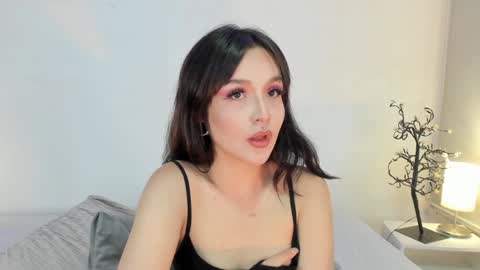 isameow online show from January 24, 10:08 pm