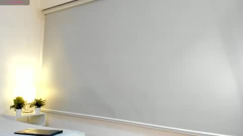 isameow online show from February 17, 9:41 pm