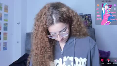 Snapshot of isangel_ chatting on March 5, 3:40 am Isabela  online show from March 5, 3:40 am
