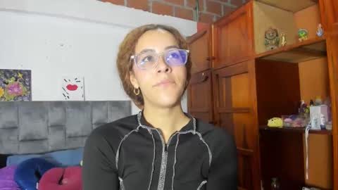 Snapshot of isangel_ chatting on September 23, 7:11 am Isabela  online show from September 23, 7:11 am