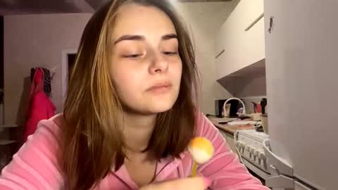 Issa online show from December 3, 1:13 am