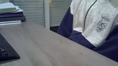 isd1969 online show from November 30, 6:23 pm