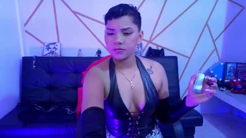 Snapshot of ise_lunny chatting on September 15, 3:28 am isabela online show from September 15, 3:28 am