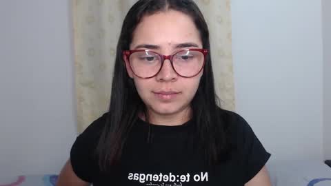 Snapshot of isemma chatting on December 7, 3:25 am Emma online show from December 7, 3:25 am