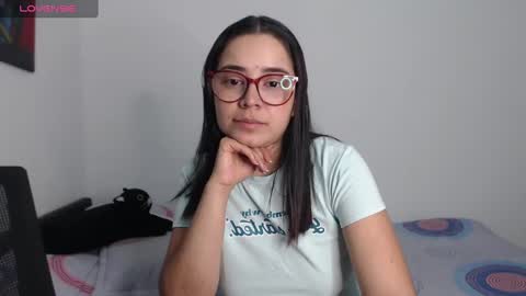 Snapshot of isemma chatting on December 21, 4:19 am Emma online show from December 21, 4:19 am