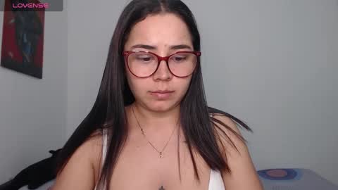 Snapshot of isemma chatting on January 2, 3:05 am Emma online show from January 2, 3:05 am