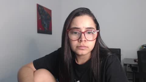 Snapshot of isemma chatting on February 9, 3:22 am Emma online show from February 9, 3:22 am