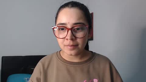 Snapshot of isemma chatting on March 11, 2:54 am Emma online show from March 11, 2:54 am