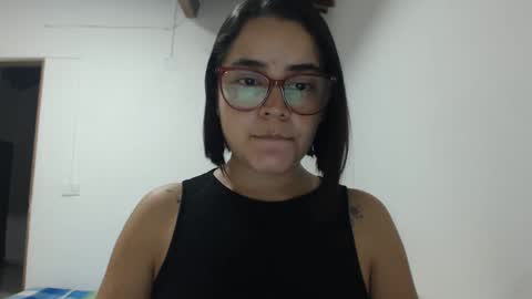 Snapshot of isemma chatting on September 11, 3:28 am Emma online show from September 11, 3:28 am