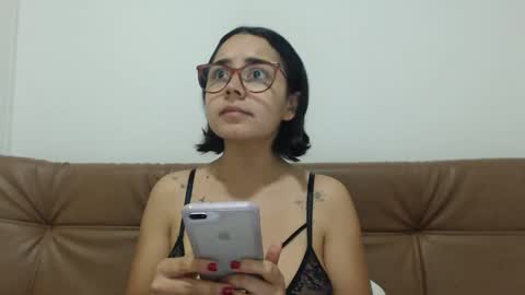 Snapshot of isemma chatting on September 29, 1:55 am Emma online show from September 29, 1:55 am