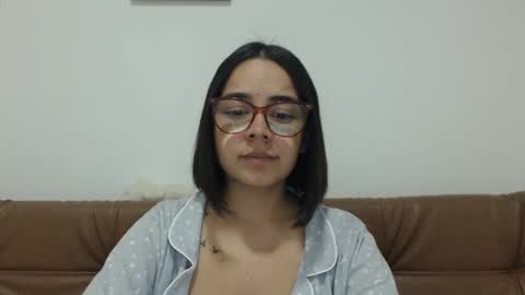 Snapshot of isemma chatting on September 30, 3:55 am Emma online show from September 30, 3:55 am