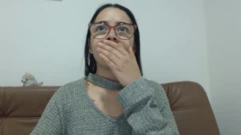 Snapshot of isemma chatting on October 16, 3:51 am Emma online show from October 16, 3:51 am