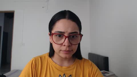 Snapshot of isemma chatting on November 12, 3:45 pm Emma online show from November 12, 3:45 pm