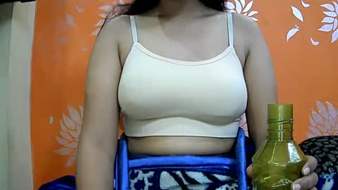 ishika_singh_ online show from January 13, 2:50 am
