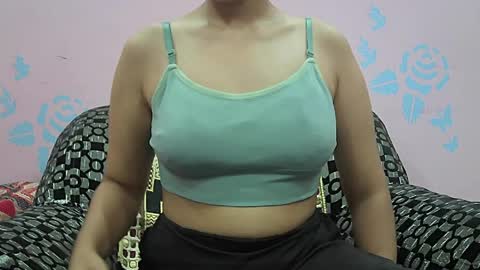 ishika_singh_ online show from April 24, 1:30 am