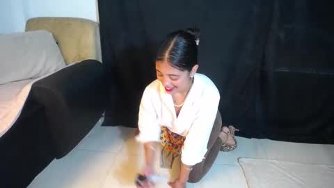 isis_valen online show from November 19, 11:54 am