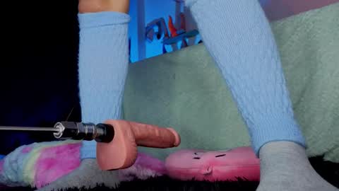 Isisjones18 online show from February 15, 5:26 am