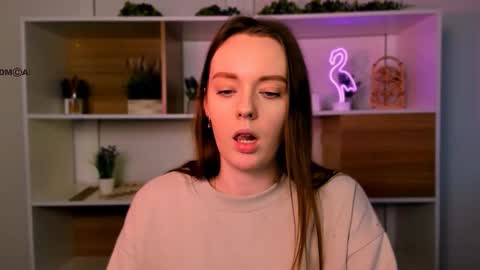 isla_dior online show from December 4, 7:06 am