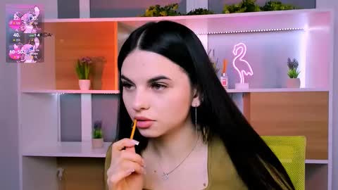 isla_dior online show from January 19, 1:59 pm