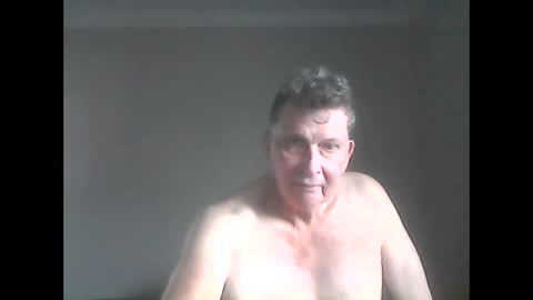 Snapshot of island625103 chatting on January 29, 8:46 pm island625103 online show from January 29, 8:46 pm