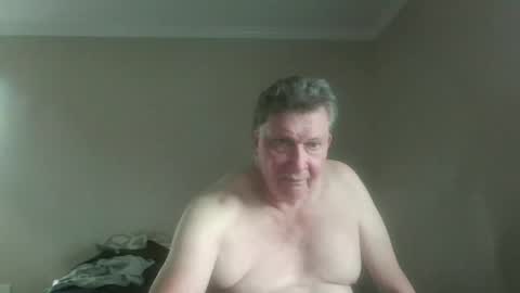 Snapshot of island625103 chatting on September 9, 9:47 pm island625103 online show from September 9, 9:47 pm