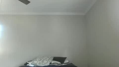 Snapshot of island625103 chatting on September 15, 3:34 pm island625103 online show from September 15, 3:34 pm