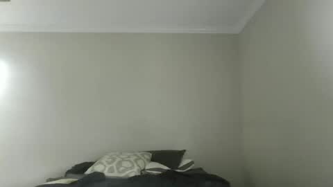 Snapshot of island625103 chatting on September 17, 5:47 pm island625103 online show from September 17, 5:47 pm