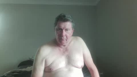 Snapshot of island625103 chatting on September 29, 5:18 pm island625103 online show from September 29, 5:18 pm