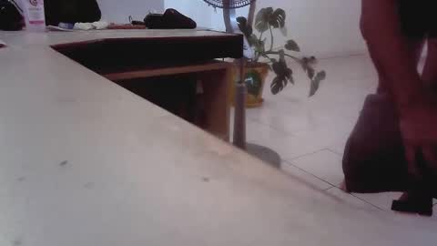 islandforfun online show from April 22, 1:56 pm