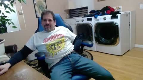 Jim online show from January 8, 10:16 pm