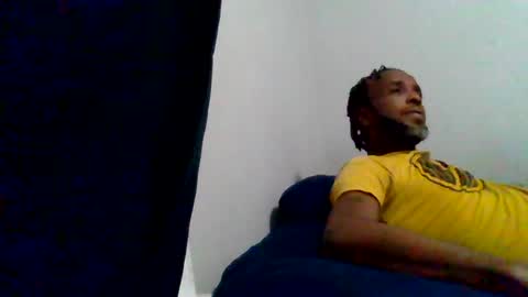 islandmaker online show from June 13, 6:33 am