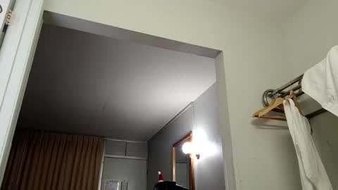 islandtwinkjustinsideyou online show from October 19, 7:20 am