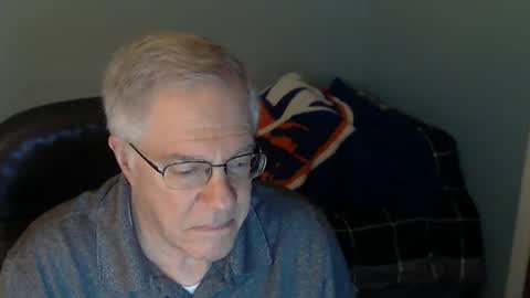 Snapshot of islesman22 chatting on January 3, 1:38 am islesman22 online show from January 3, 1:38 am