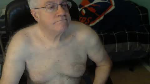 Snapshot of islesman22 chatting on February 3, 10:25 am islesman22 online show from February 3, 10:25 am