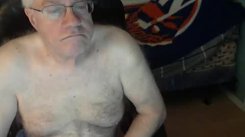 islesman22 online show from February 25, 10:36 am