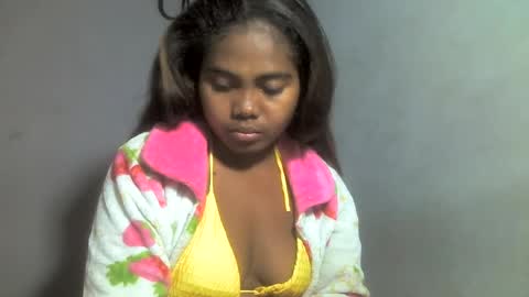 ismayrah online show from June 15, 10:01 pm