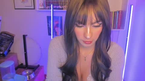 INSTAGRAM issabella18   TWITTER issa latin online show from May 2, 4:28 am