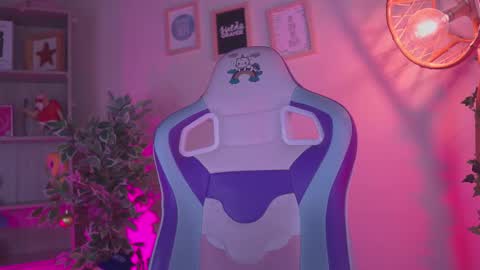 ISSA  online show from February 23, 12:24 pm