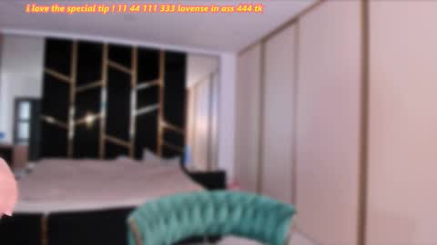 Snapshot of issabellaa chatting on March 18, 6:16 am Issy online show from March 18, 6:16 am