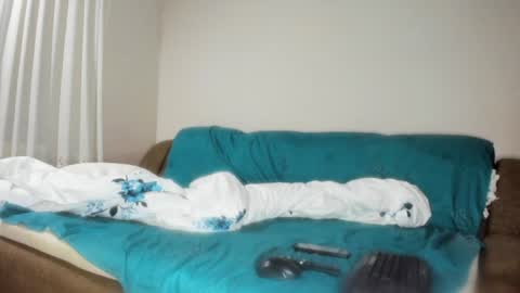 Snapshot of issabelle_69 chatting on January 16, 6:03 am Issabelle online show from January 16, 6:03 am