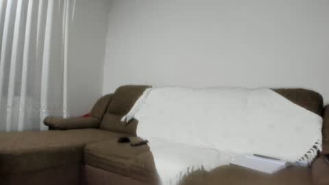 Snapshot of issabelle_69 chatting on January 20, 8:41 am Issabelle online show from January 20, 8:41 am