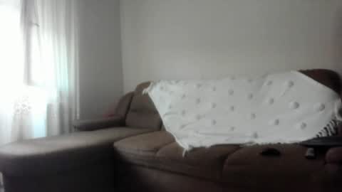 Snapshot of issabelle_69 chatting on February 6, 5:57 am Issabelle online show from February 6, 5:57 am